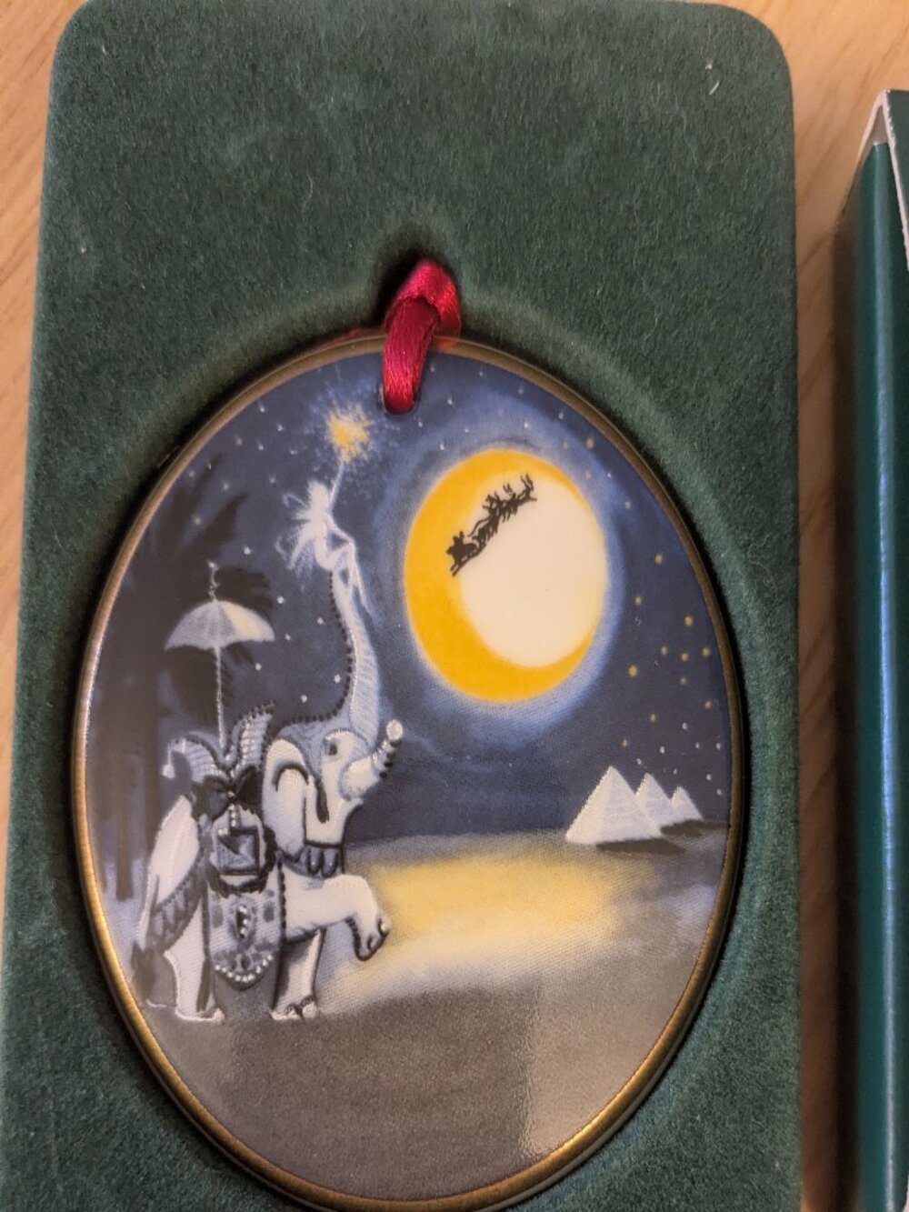 Bing And Grondahl Christmas Around The World Porcelain Christmas Ornament 1996
